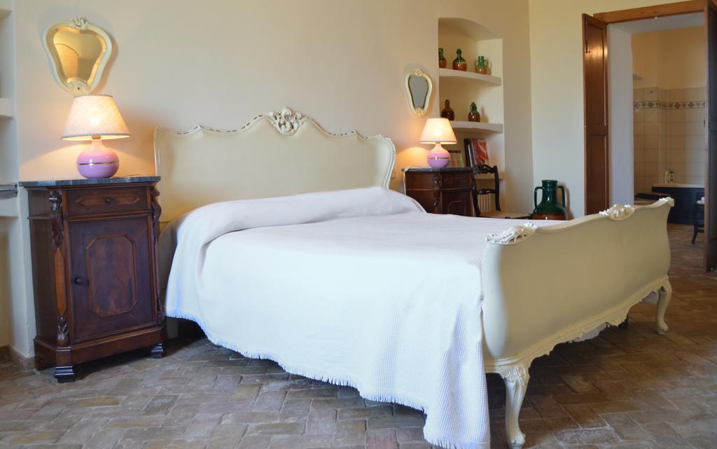 Masseria Celentano Relais & Agriturismo San Severo Habitación foto